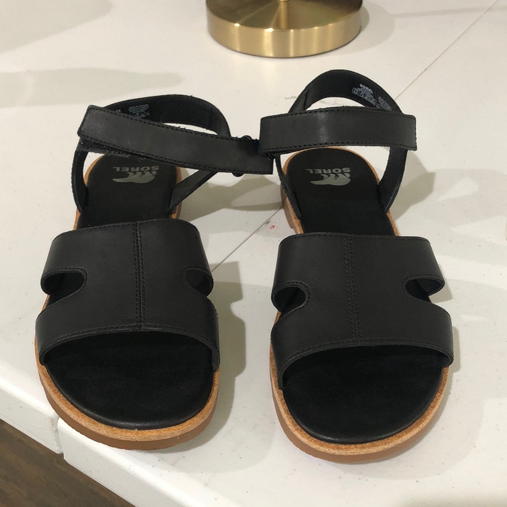Sorel Black Leather Open-Toe Velcro Strap Sandals NO BOX like new, size 9.5